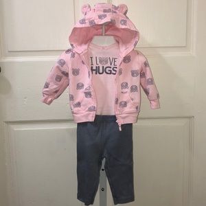 Carter’s 3 pc “I Love Hugs” Set - 6M